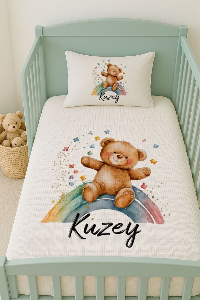 %100 Pamuk İsme Özel İsimli 100x150 cm Pike Seti Gökkuşağı ve Teddy