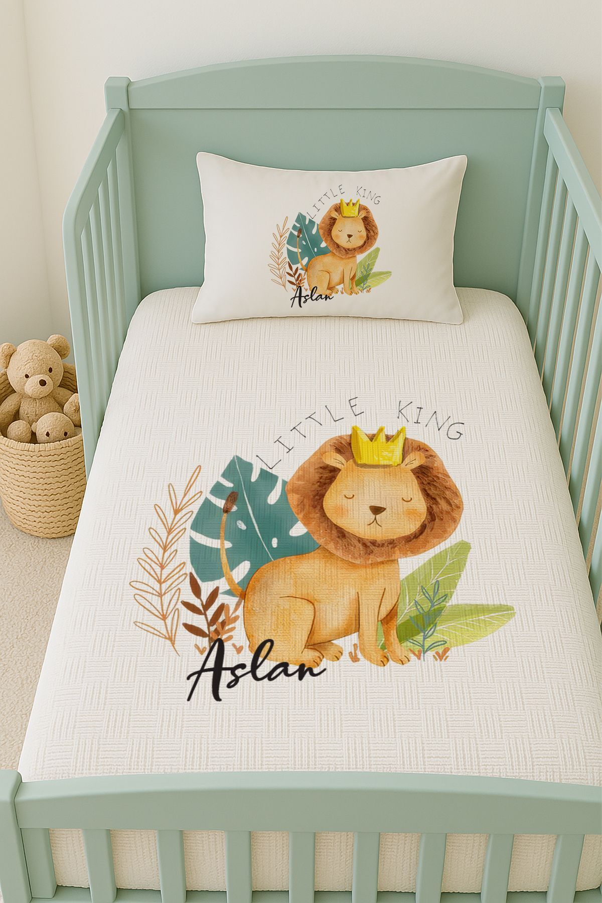 İsme Özel (100x150cm) Pike Seti Taçlı Aslan