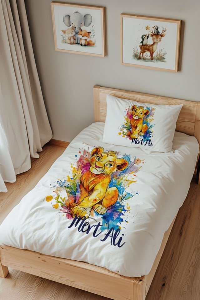 İsme Özel Tek Kişilik %100 Pamuk Çocuk Nevresim Takımı (160x220 cm) Renkli Aslan