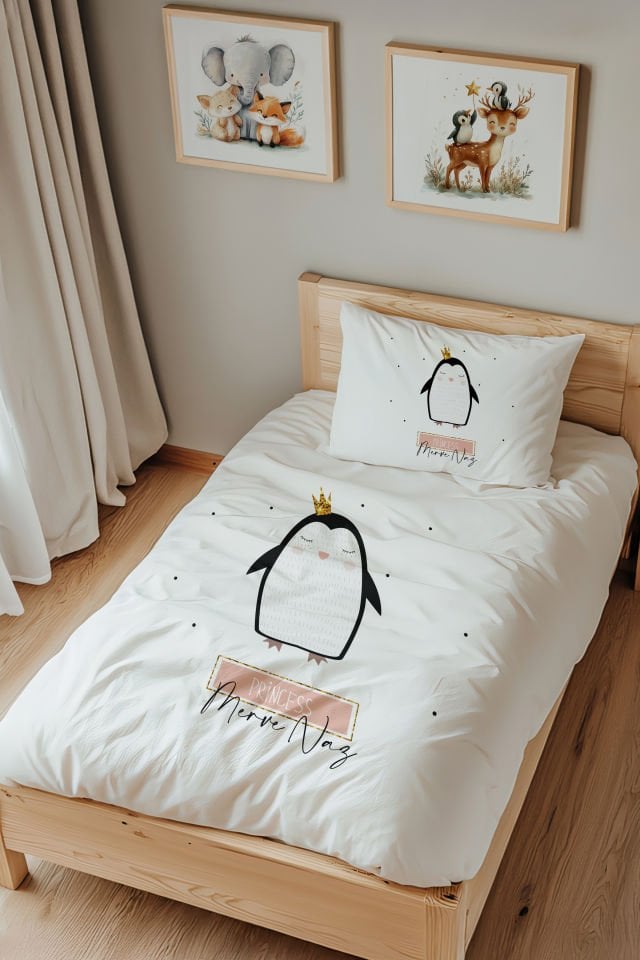İsme Özel Tek Kişilik %100 Pamuk Çocuk Nevresim Takımı (160x220 cm) Penguen