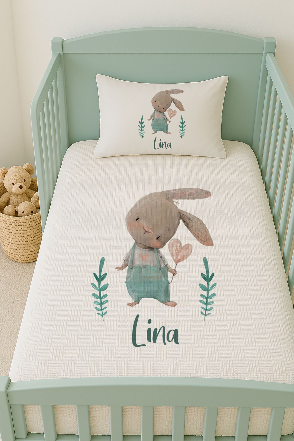 İsme Özel (100x150cm) Pike Seti Yeşil Tulumlu Tavşan