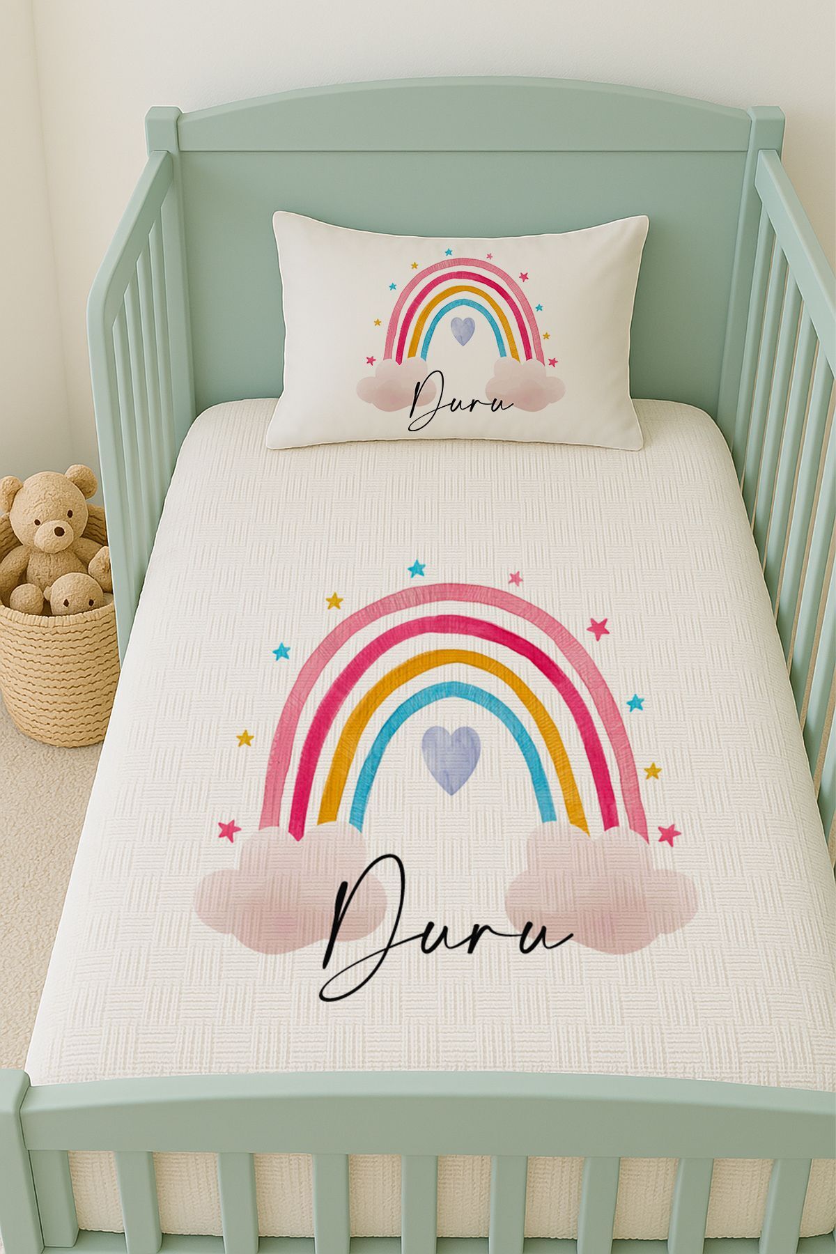 İsme Özel (100x150cm) Pike Seti Kalpli Bulutlu Gökkuşağı