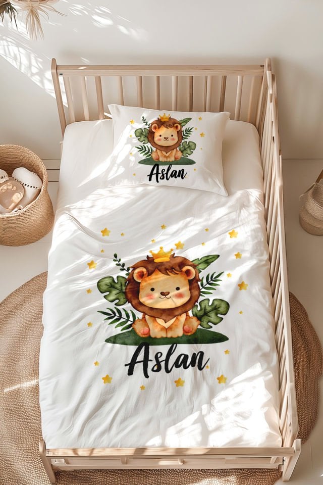 İsme Özel Montessori Yatak Nevresim Takımı (100x200 cm) Aslan