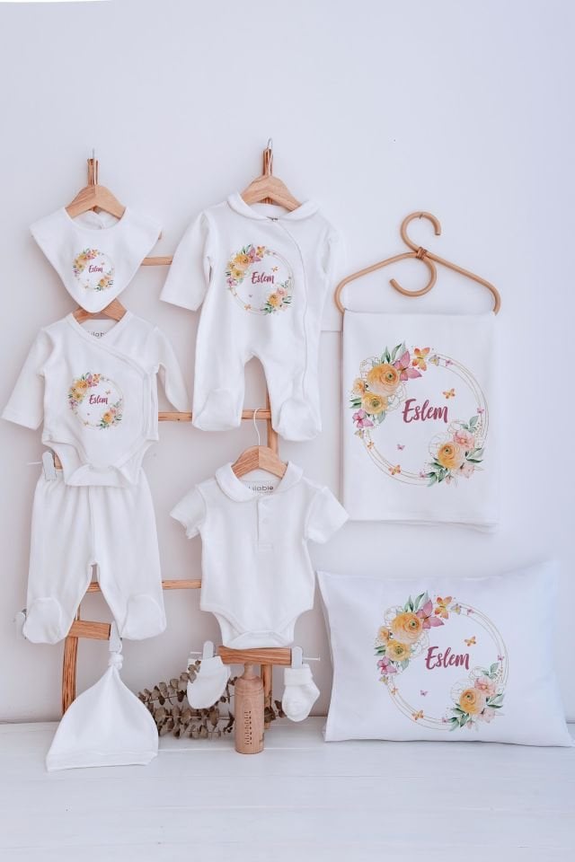 Lilabio Bebe Yaka İsme Özel Delux 12li Hastane Çıkışı Çiçek Çemberi