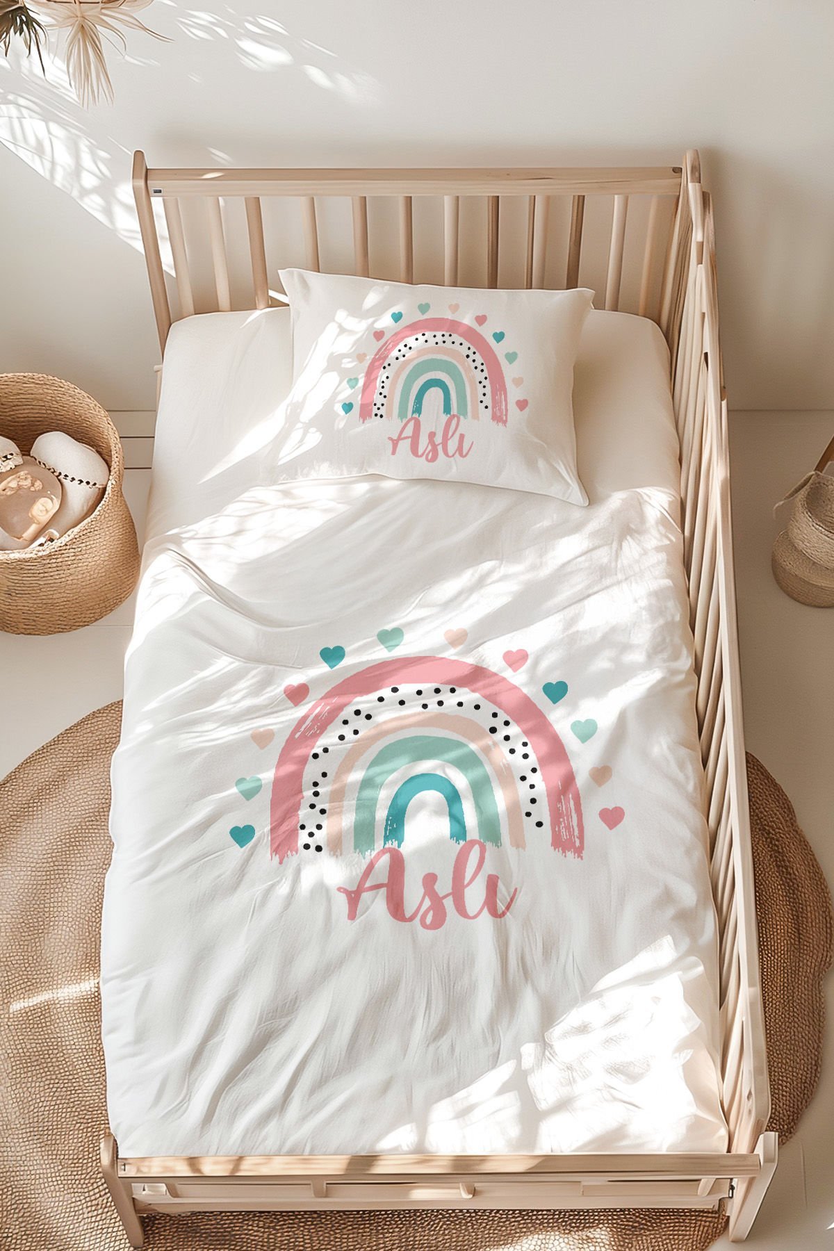İsme Özel Montessori Yatak Nevresim Takımı (100x200 cm) Gökkuşağı