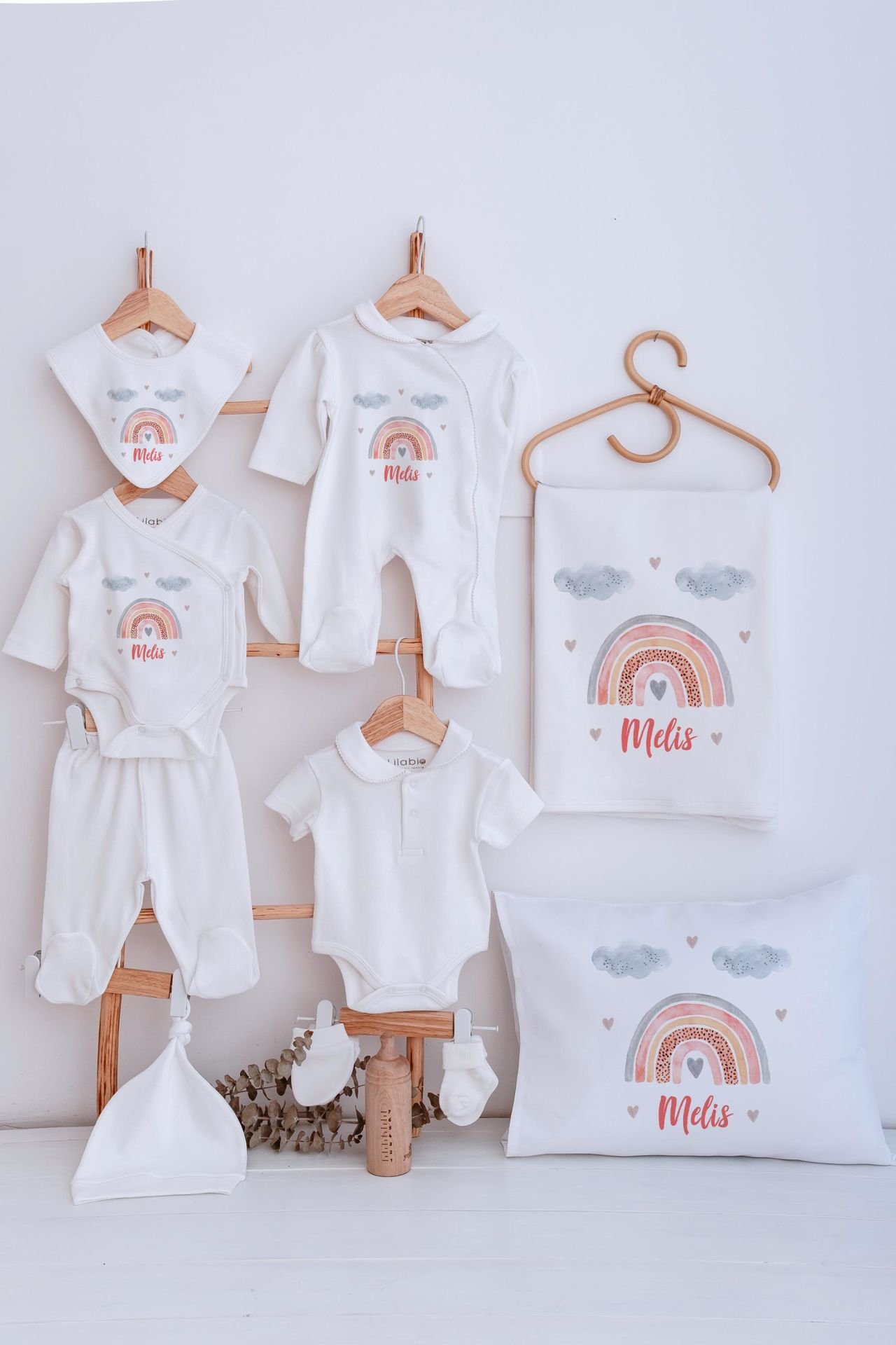 Lilabio Bebe Yaka İsme Özel Delux 12li Hastane Çıkışı Bulutlu Gökkuşağı