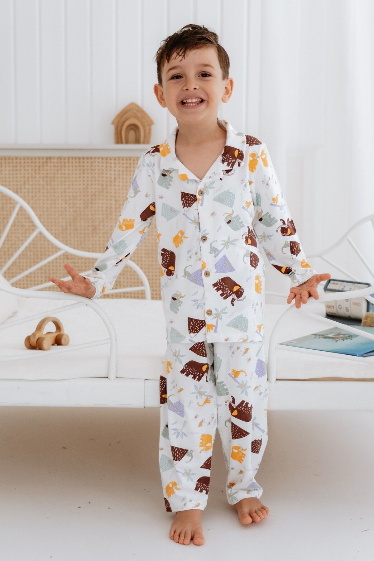 Bambu Kumaş Önden Düğmeli Erkek Çocuk Pijama Takımı 4 YAŞ - Fil