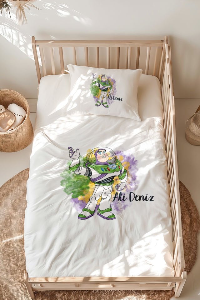 %100 Pamuk İsme Özel Montessori Yatak Nevresim Takımı (100x200 cm) Buzz