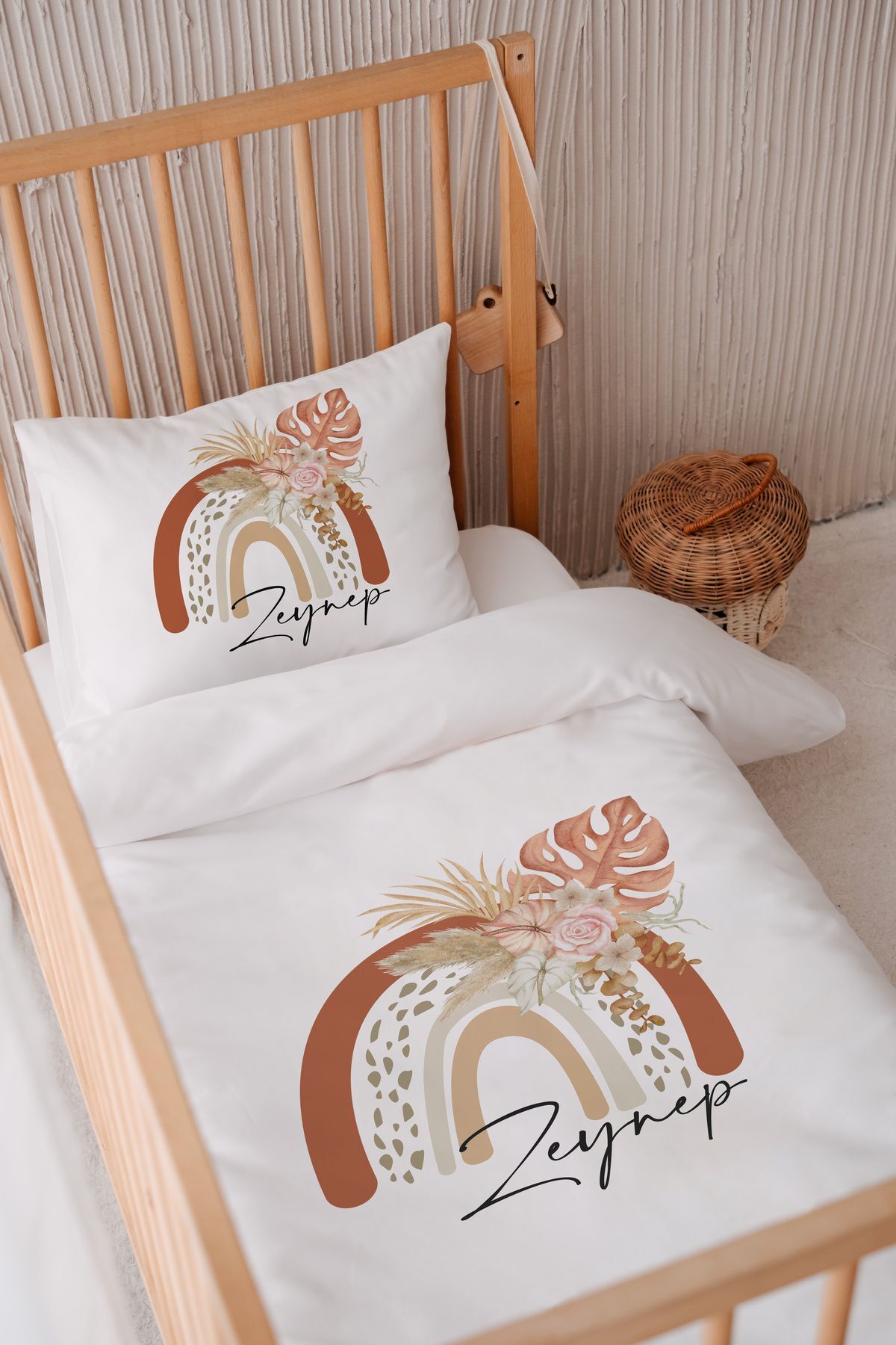 İsme Özel 100x150 Bebek Yatak Nevresim Seti Kahverengi Gökkuşağı