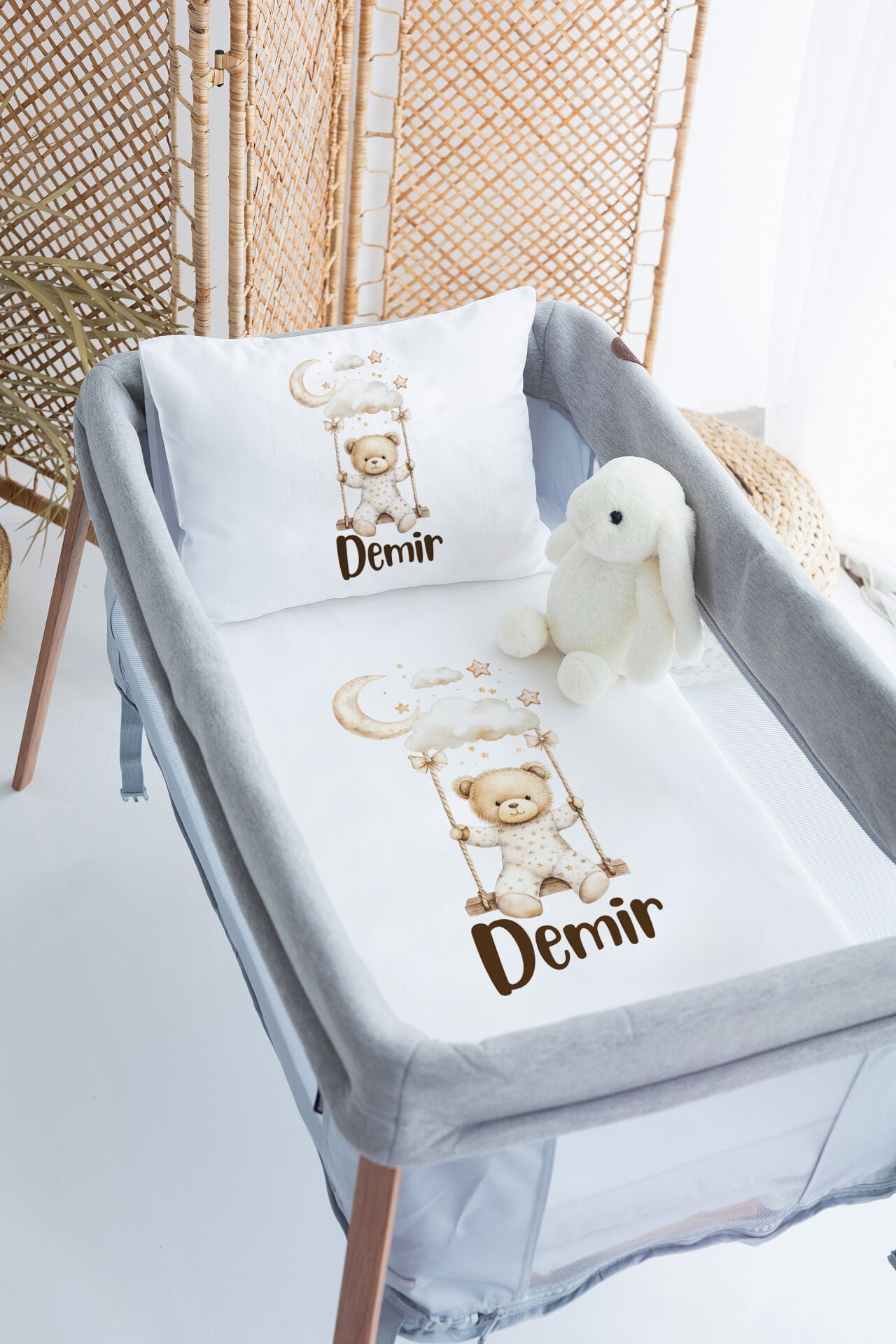İsme Özel 70x120 Park Yatak Nevresim Takımı Sallanan Ayıcık