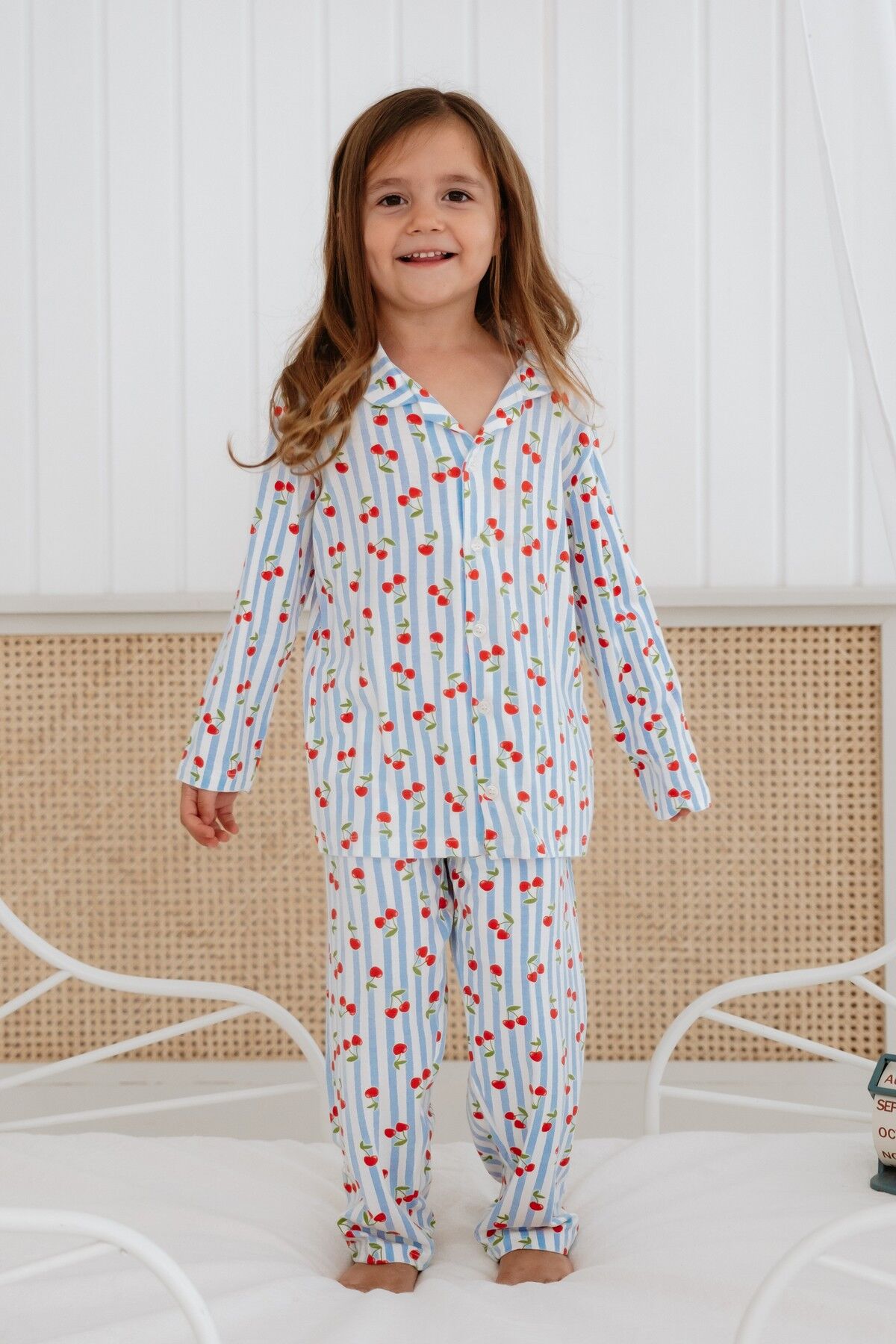 Bambu Kumaş Önden Düğmeli Kız Çocuk Pijama Takımı 2 YAŞ - Kiraz