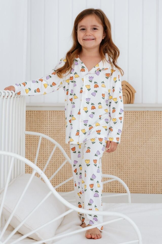 Bambu Kumaş Önden Düğmeli Kız Çocuk Pijama Takımı 5 YAŞ - Lale