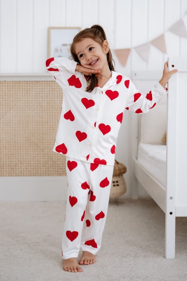 Önden Düğmeli Bambu Kalpli Çocuk Pijama Takımı 2-6 Yaş