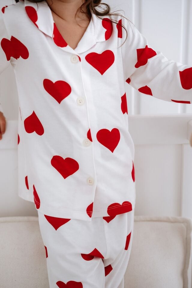 Önden Düğmeli Bambu Kalpli Çocuk Pijama Takımı 2-6 Yaş
