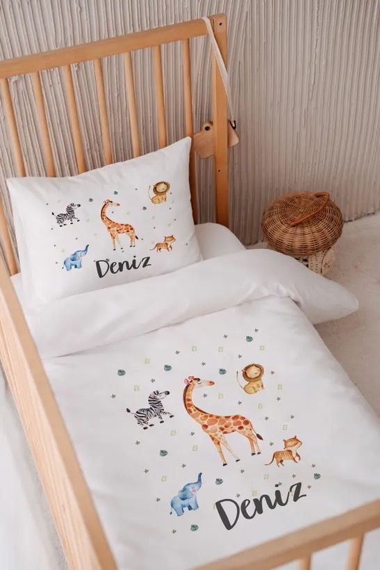%100 Pamuk Saten İsme Özel 100x150 Bebek Yatak Nevresim Seti Safari