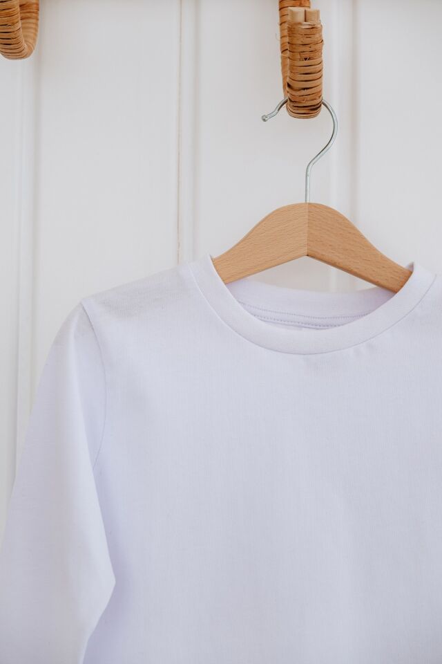 Uzun Kollu ve Pamuklu Beyaz Tişört Kız Çocuk