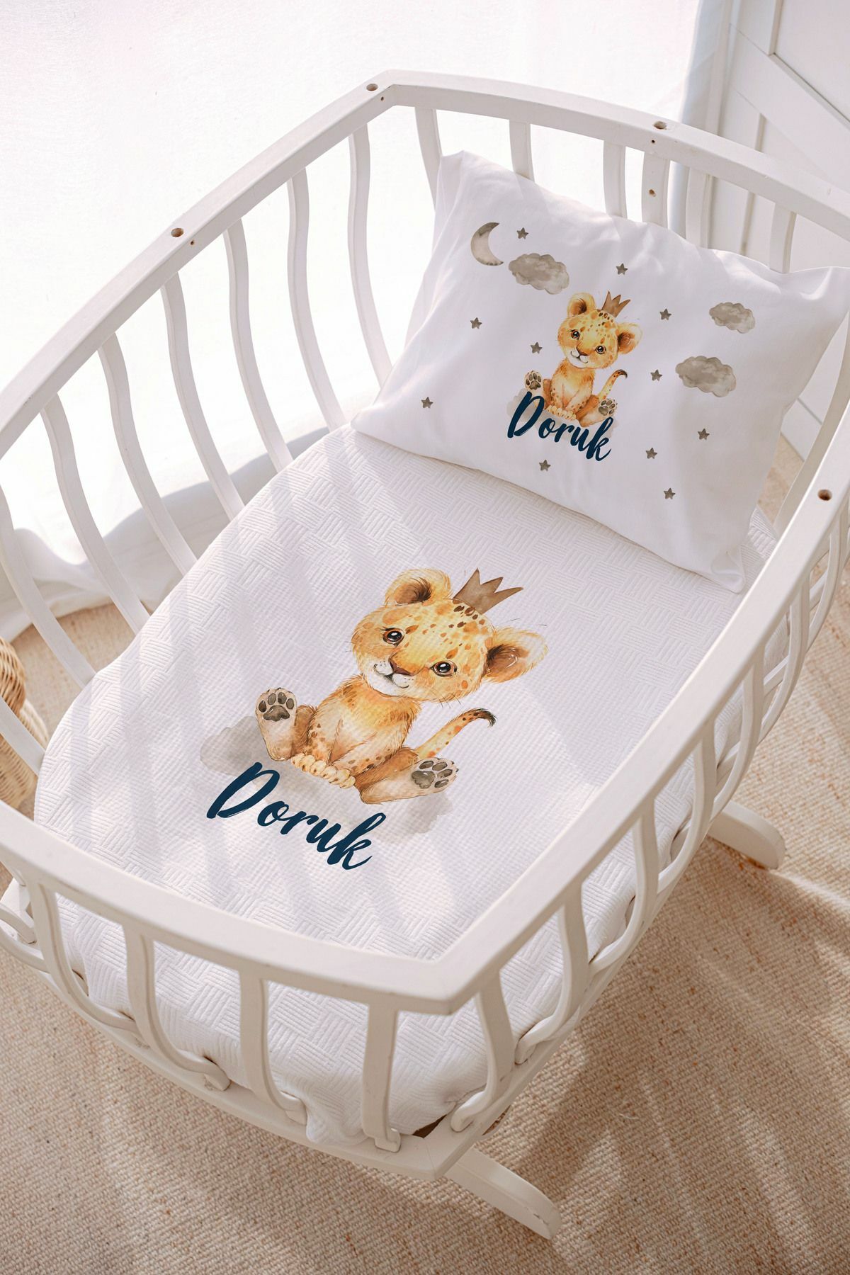 İsme Özel Park Yatak ve Anne Yanı Pike Seti (70x120 cm) Aslan