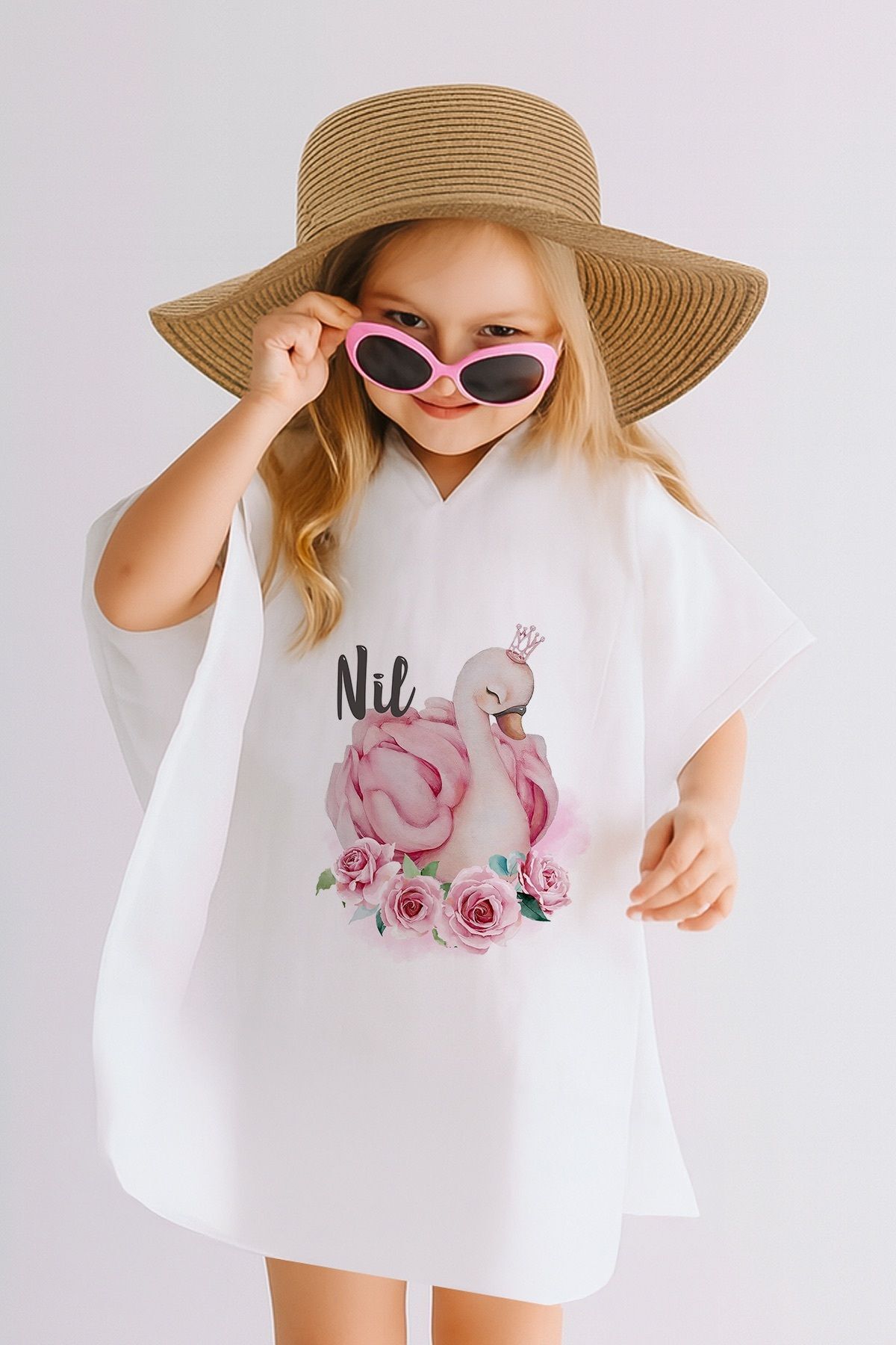 İsme Özel %100 Pamuk Müslin Kapüşonlu Kız Çocuk Panço Bornoz Kuğu